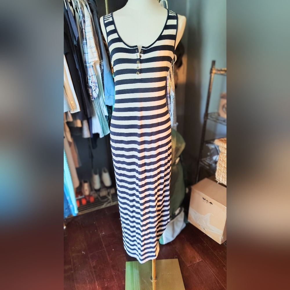 Derek Heart Black and White Striped Sleeveless Maxi Dress